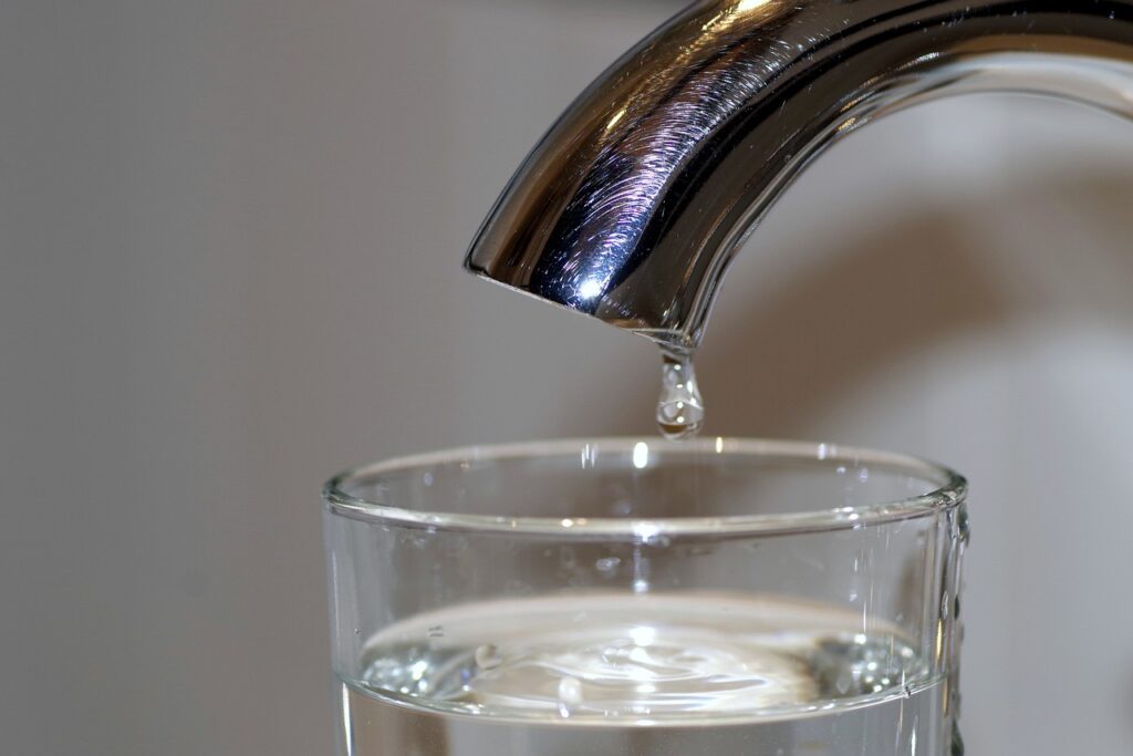 Efectos de contaminantes en el agua